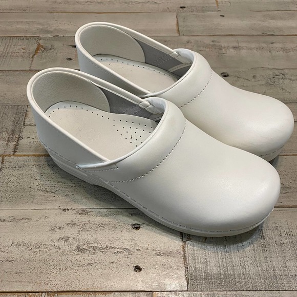 Dansko Shoes - Dansko women’s clog shoes white upper leather size 38 us 7.5-8